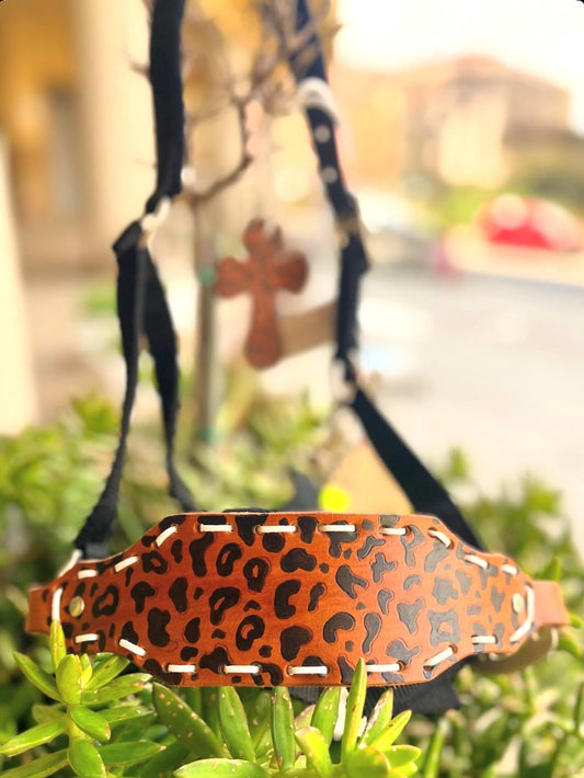Capezza in cuoio leopardata.
